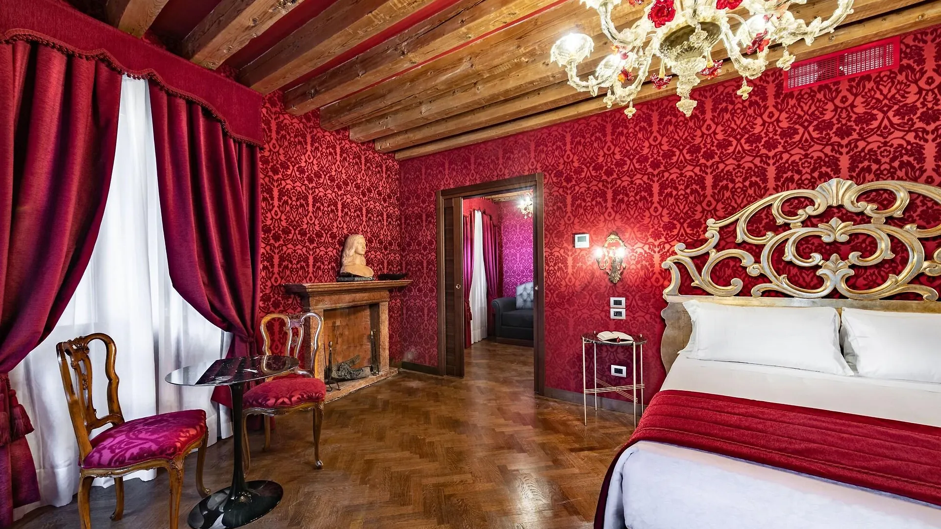 Palazzo San Lorenzo Venice Hotel