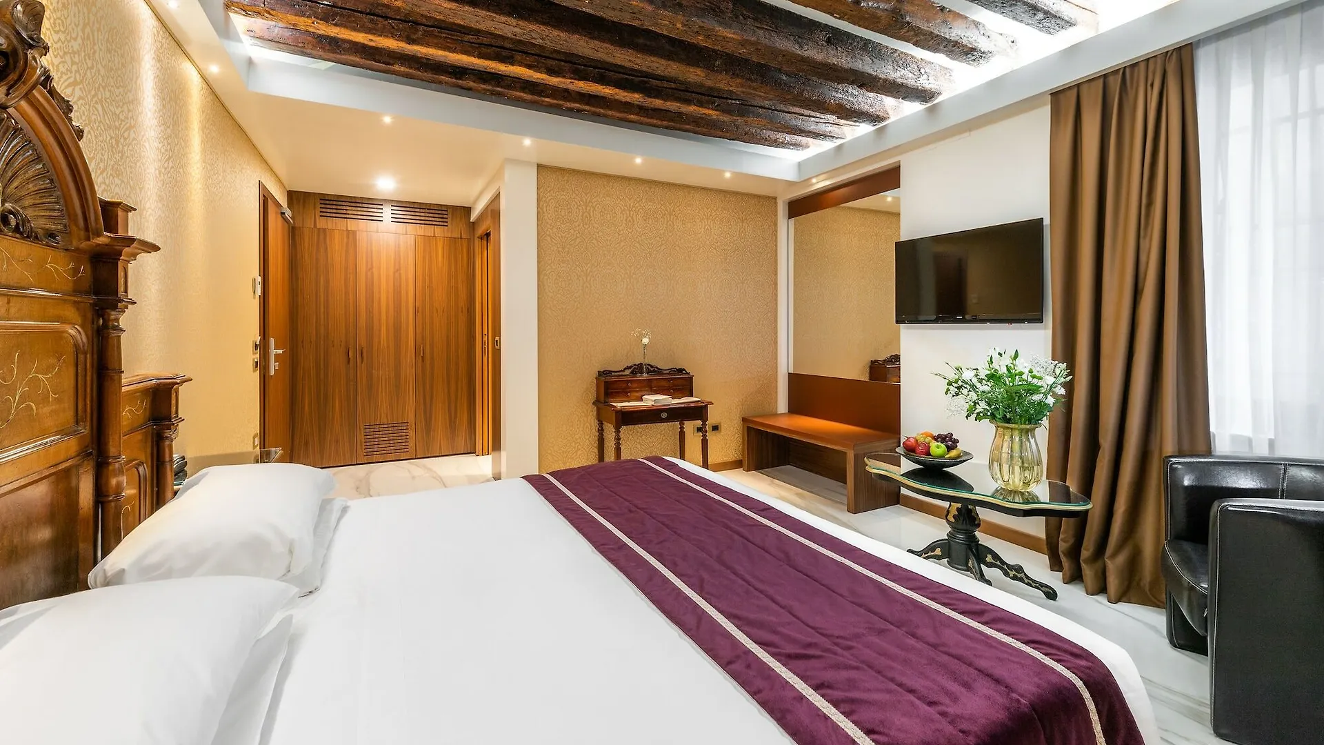 Palazzo San Lorenzo Venice 4*,  Italy